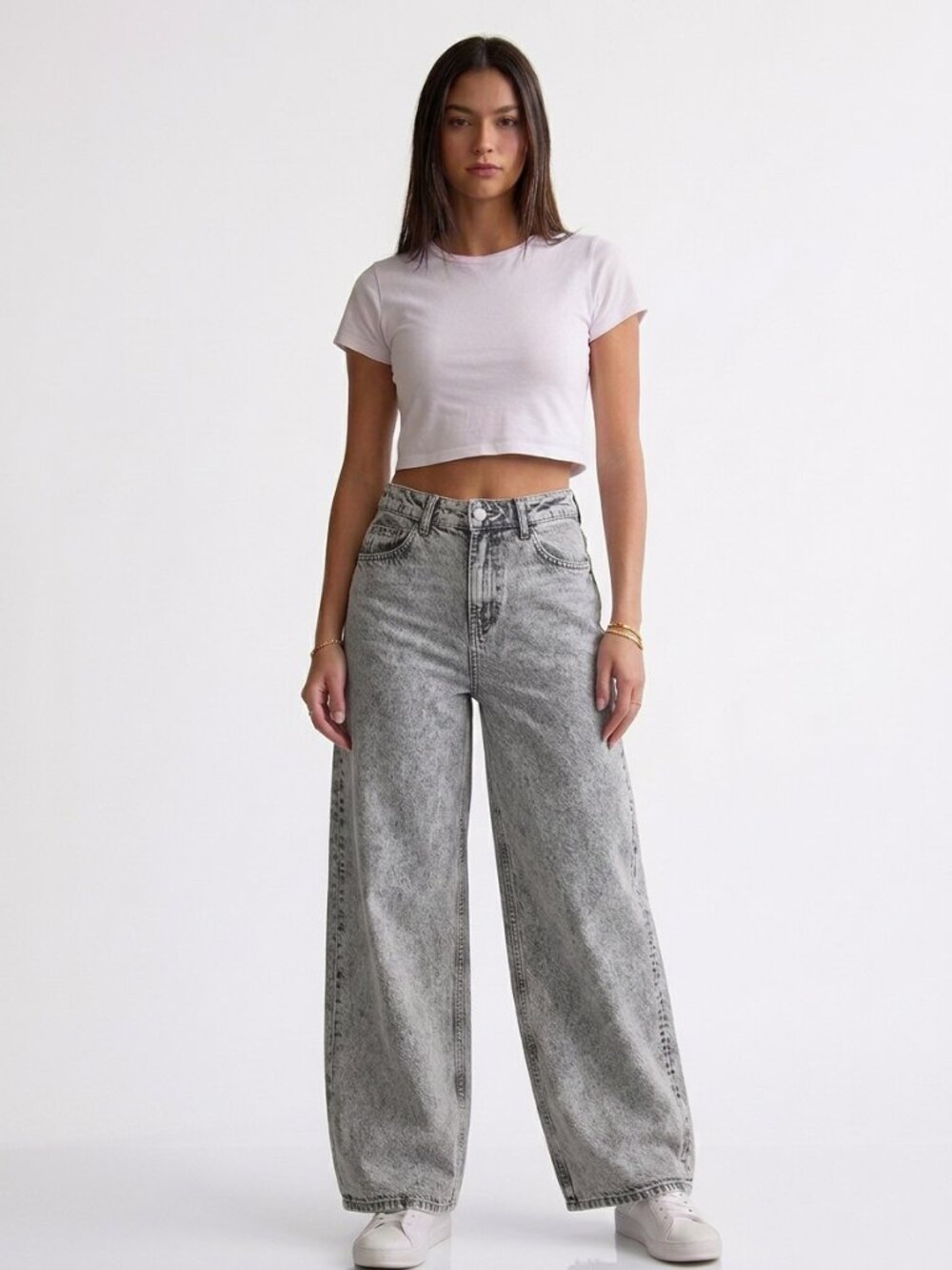 Divided Wide-Leg Jeans in Light Grey Wash